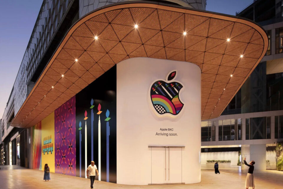 theapplepost's tweet photo. Apple unveils first-ever Apple Store in India https://t.co/5fjQ5oVzK5 by @TomSykes https://t.co/7a2lZcrRb8