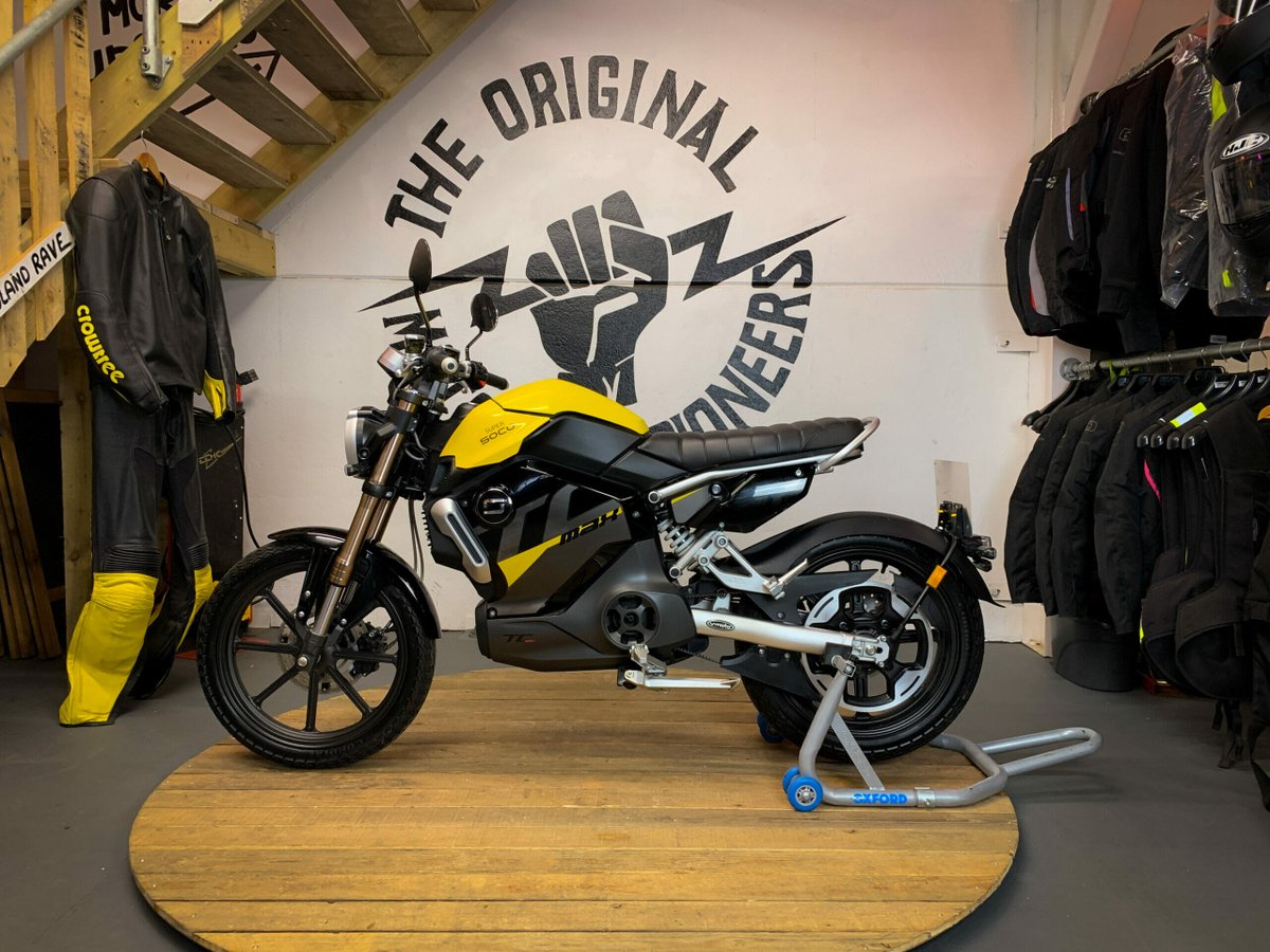 EngElecMotCo's tweet image. 2022 Super Soco TC Max £3,990⚡️EEMC Warranty, 
High-Voltage-Health-Check, Part Ex, Optional Mobile Servicing, Financing Available &amp;amp; Nationwide Delivery - for more info🏍️ bit.ly/3zByT5H #supersoco #tcmax #electricmotorcycle #motorcycle #commute #bike #EVs #VmotoSoco #used