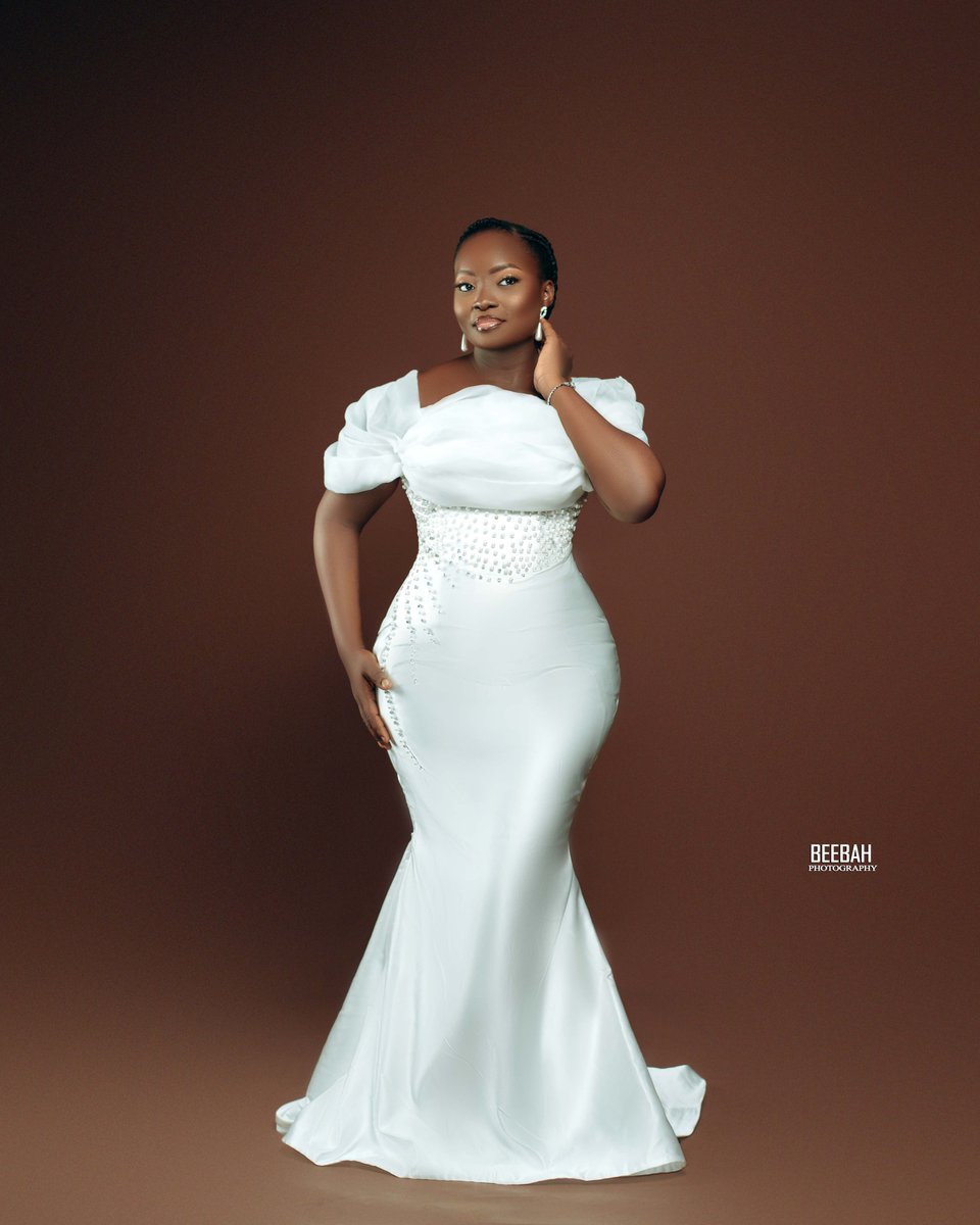 habibat_orente's tweet image. Stunning Birthday portraits of Emgee🤍

Photographed by ME📸