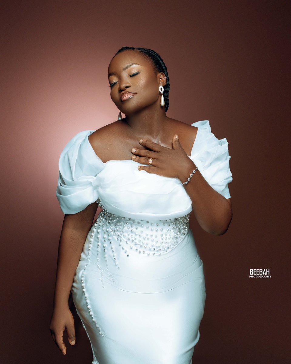 habibat_orente's tweet image. Stunning Birthday portraits of Emgee🤍

Photographed by ME📸