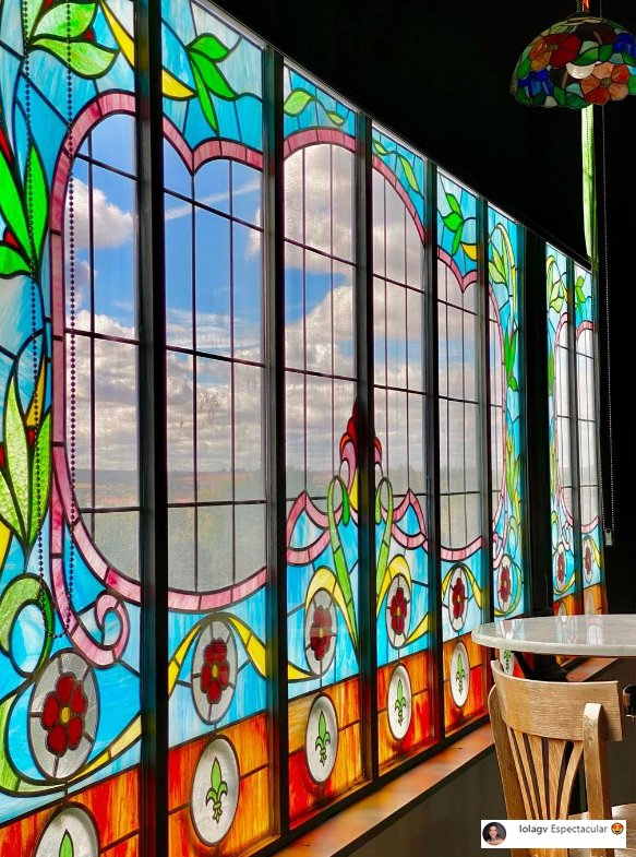 museocasalis's tweet photo. ¡¡ RECUERDA !!  No cerramos ⏰ hasta las 20 horas y puedes disfrutar tu ☕️café, merienda... lo que desees en #ElCafeDeLis 🏠⚜️

 Acércate al #museo, visita la #exposición 👯‍♀️#LasHijasDelJazz, relájate en #ElCafedeLis y regálate magia en #LaTiendaDeLis. 🎁 https://t.co/TRgD4QyeEP