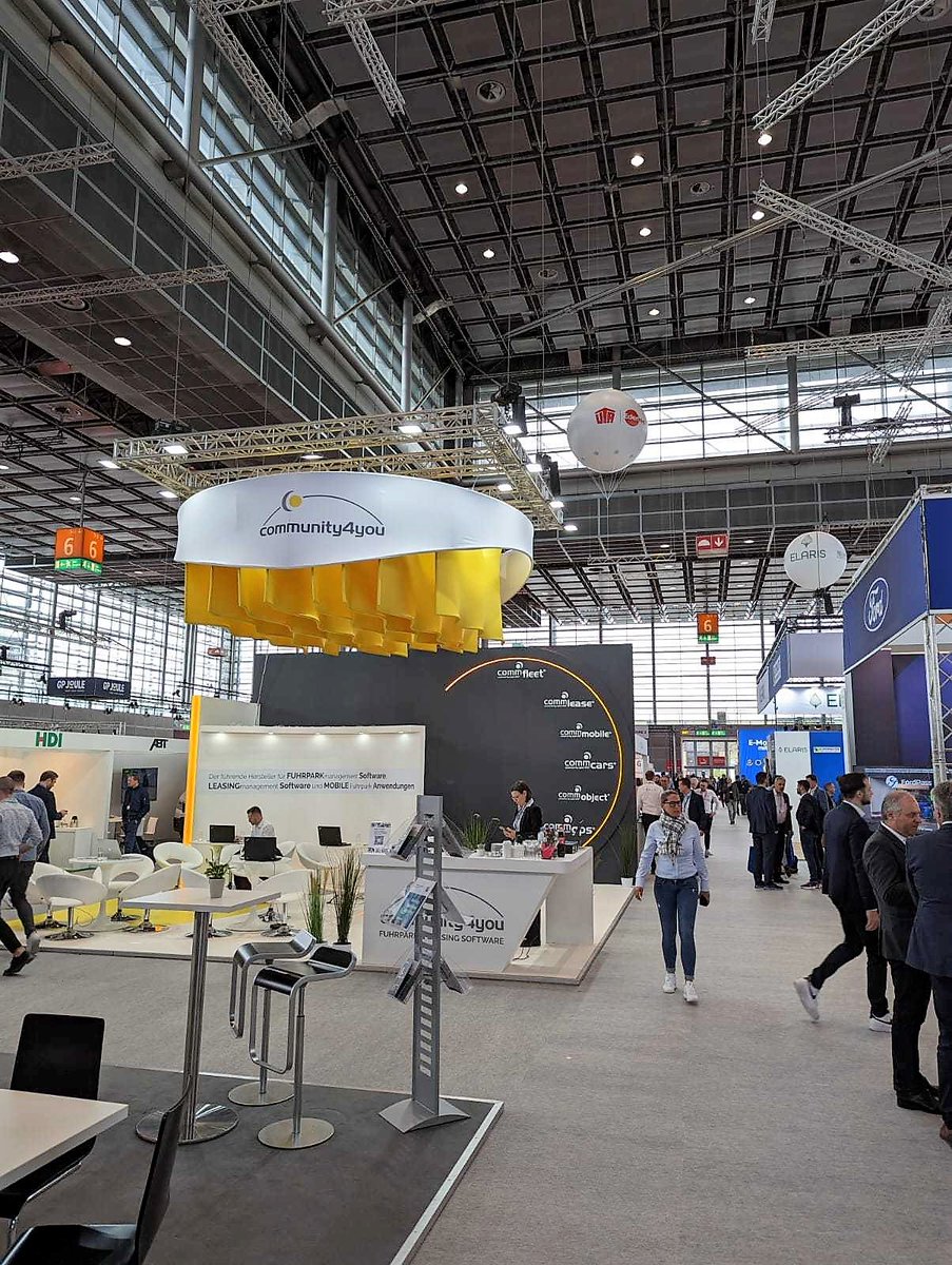 Das CleverShuttle-Fuhrpark Team auf der "Flotte! Der Branchentreff".

🚐📊 Das Event bot spannende Einblicke in die neusten Trends rund ums Auto und #Flottenmanagement.

Hier erfahrt ihr, wie wir unsere #OnDemand-Flotten clever verwalten: clevershuttle.de/services/betri…