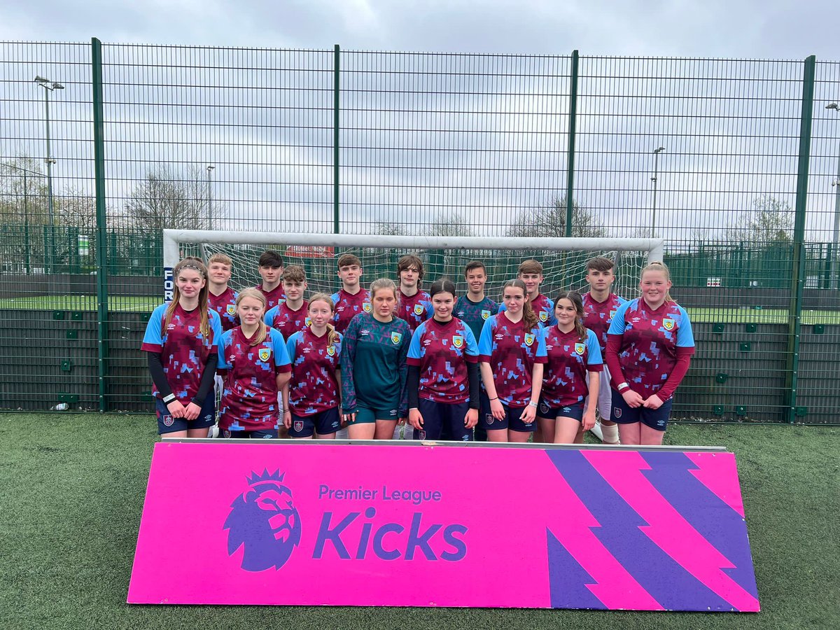 BurnleyFC_Com's tweet photo. Today our #PLKicks Boy and Girls teams are playing at Salford Sport Village in the Kicks Cup today, where @ManUtd  are hosting! ⚽
Both teams are currently undefeated 💪Boys have won 2 and drew one and the girls have won 3 from 3!

Keep up the great work! 🚀
#PLSupports https://t.co/4UnOncxGin