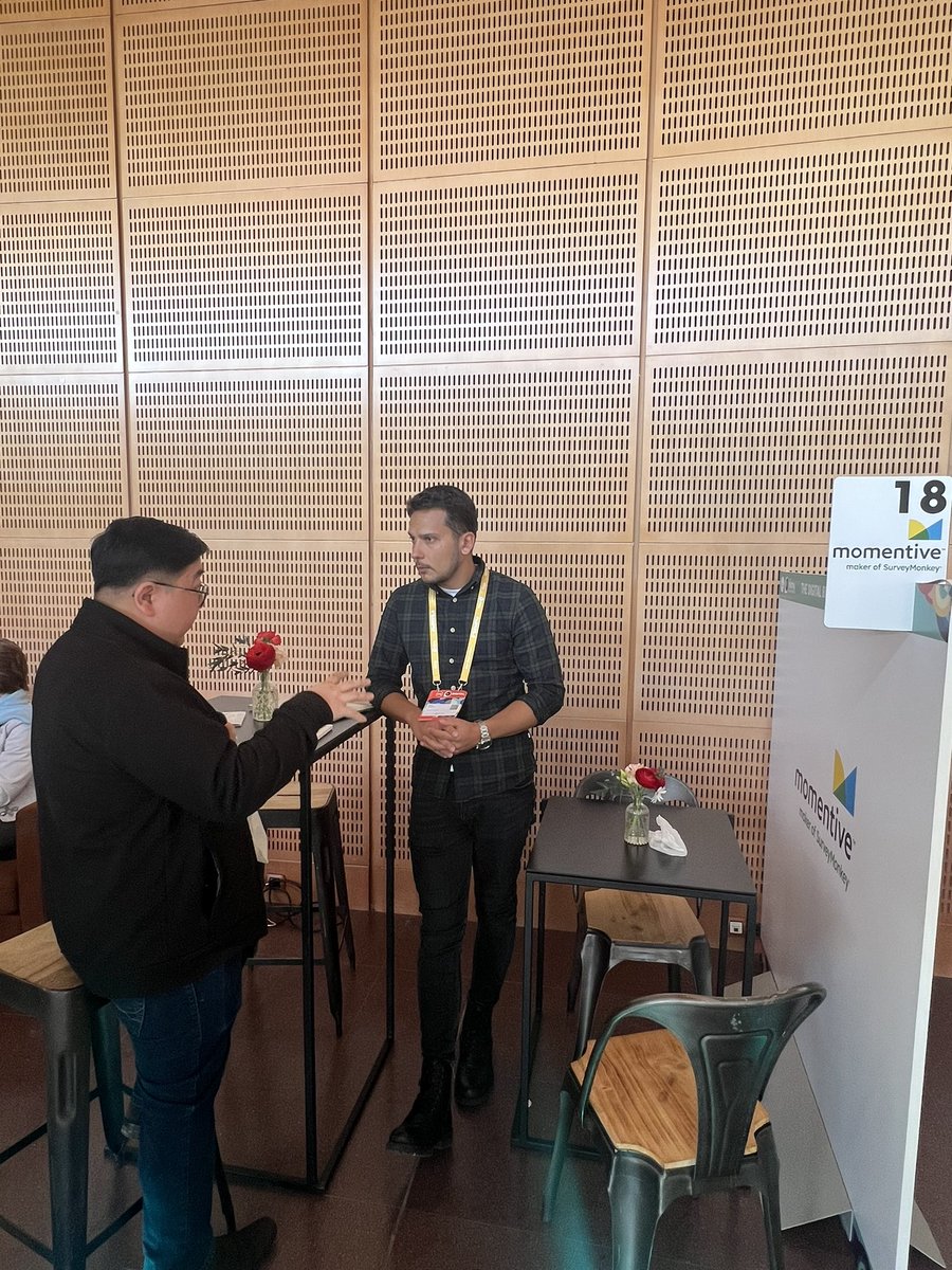 🔴 En direct du #BenchEBG 

Après un moment de pause, le Benchmark Customer Centric reprend avec les BusinessMeetings.