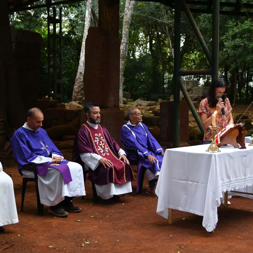 RadioNewMaster1's tweet photo. Misa histórica jesuítica en San Alonso 💒🌳
https://t.co/vzxfHOSdzJ https://t.co/4eCGaVAqOG