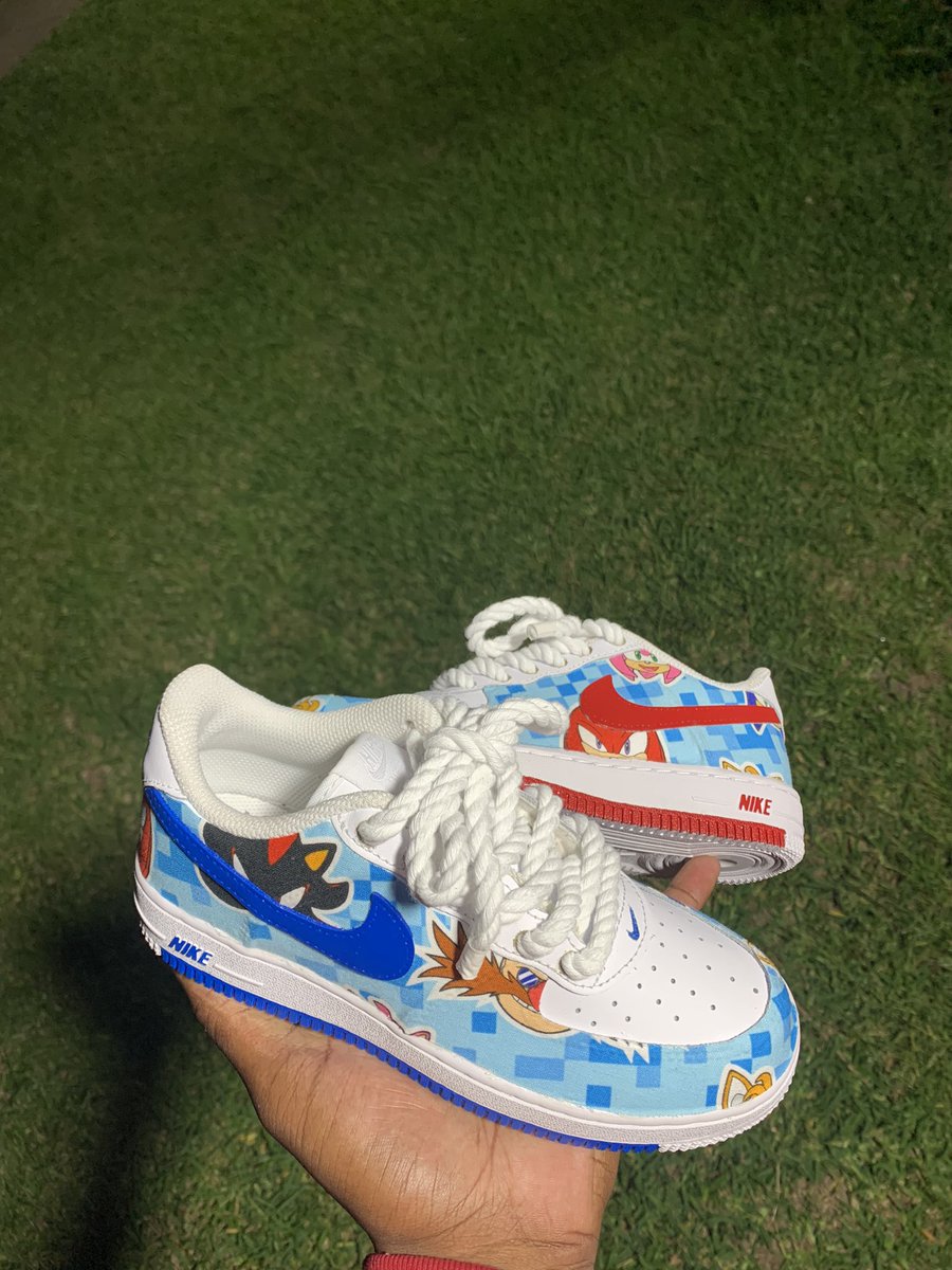 d__robert's tweet photo. ❤️💙💨
“Sonic Customs” AF1’s 
#2tallcustoms🧘🏾‍♂️ https://t.co/0YfHNuAl6u