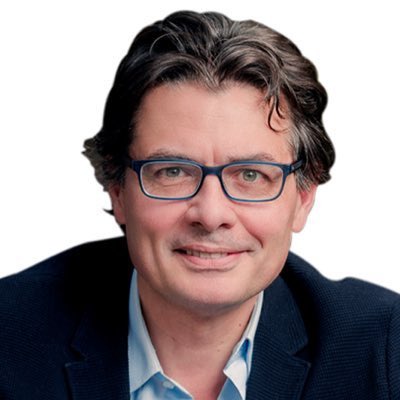 ghitis's tweet photo. La presidencia pidió investigar al ex ministro de educación Alejandro Gaviria por su gestión como minsalud de Santos. ¿Venganza por no haber apoyado la reforma a la salud y ser hoy un fuerte opositor a esa reforma?
Mal paga el diablo a quien bien le sirve. https://t.co/QvZX0F01MN