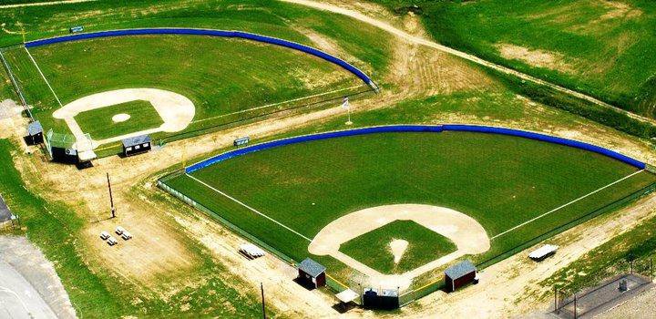 WHOUradio's tweet photo. Online Registration for Houlton Area Little League for the 2023 baseball/softball season is now open.

Divisions
Minors coach pitch  ages 6-7
Minors kid pitch   ages 8-9
Majors  ages 10-12
Softball ages 7-12

Questions? Email houltonlittleleague@gmail.com
https://t.co/qoGvODrXTK https://t.co/vXVtAs5KZr