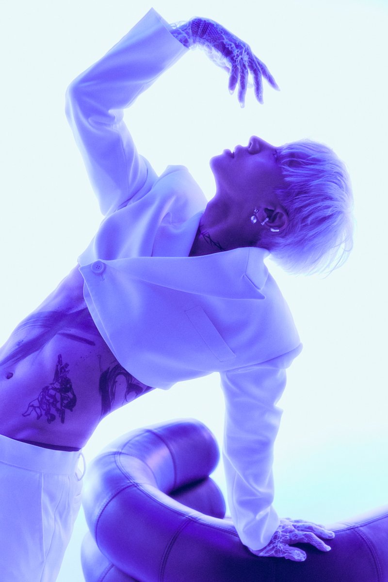 Highlight_AUent's tweet photo. LEE GI KWANG THE 1st FULL ALBUM [PREDATOR] CONCEPT PHOTO 1. SILENT Ver.
2023. 04. 17. 18:00

🔺 https://t.co/kGAC99zF8M

#하이라이트 #HIGHLIGHT
#이기광 #LEEGIKWANG
#PREDATOR #프레데터 https://t.co/GgdqWgFCOR