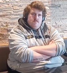 Fs83FUUWAAAVgl9.png