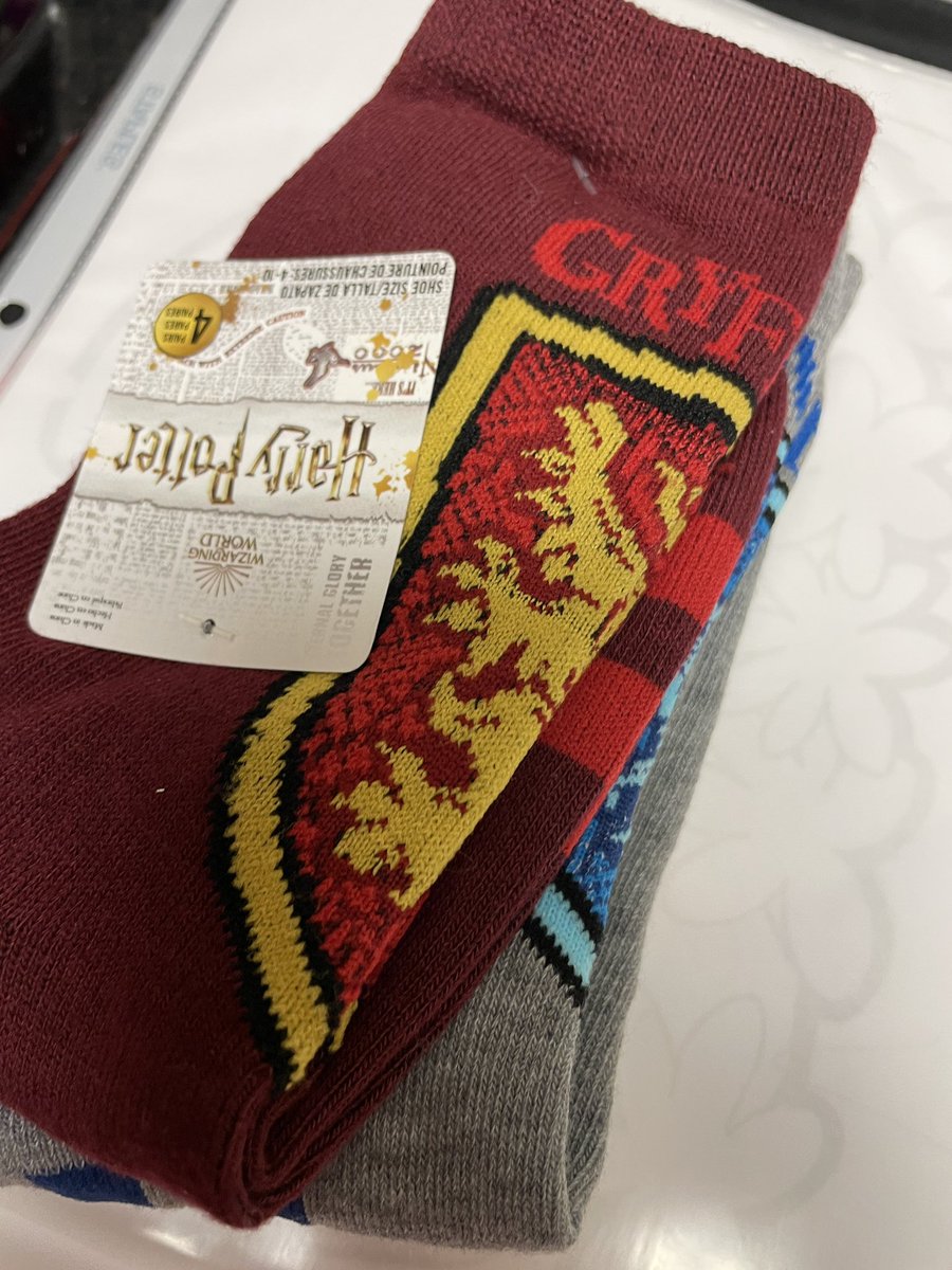 When a colleague knows you’ve been down &amp; surprises you with a small gift 💕to help brighten your day -thank you #appreciation! <a href="/McMarvelous3s/">McIsaacsMarvelousGradeThrees</a> <a href="/DiamondTrailPS/">💎Diamond Trail Public School🐉</a>