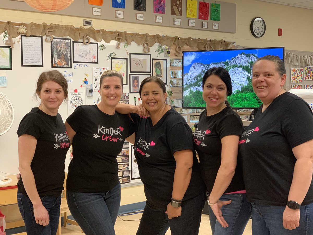 NPkinder Mrs.Diab, Mrs.Osborne tweet media