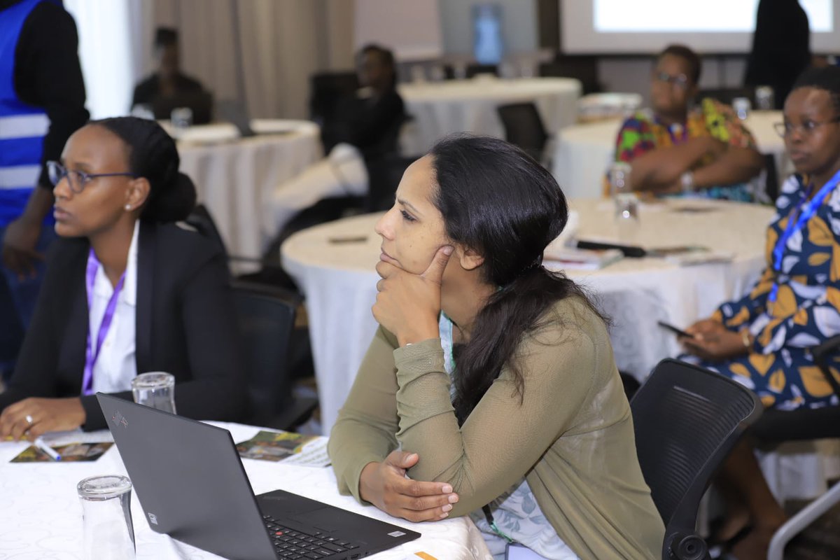 mizizielimu's tweet photo. Today's #AfricaEvidenceForum2023 morning session involved discussions with a team from @ESSA_Africa, a charity based in Ghana and UK that connects data and evidence on education from Africa, with those with the power to improve the system.
#FoundationalLearningForAll https://t.co/kEREmrC1u4