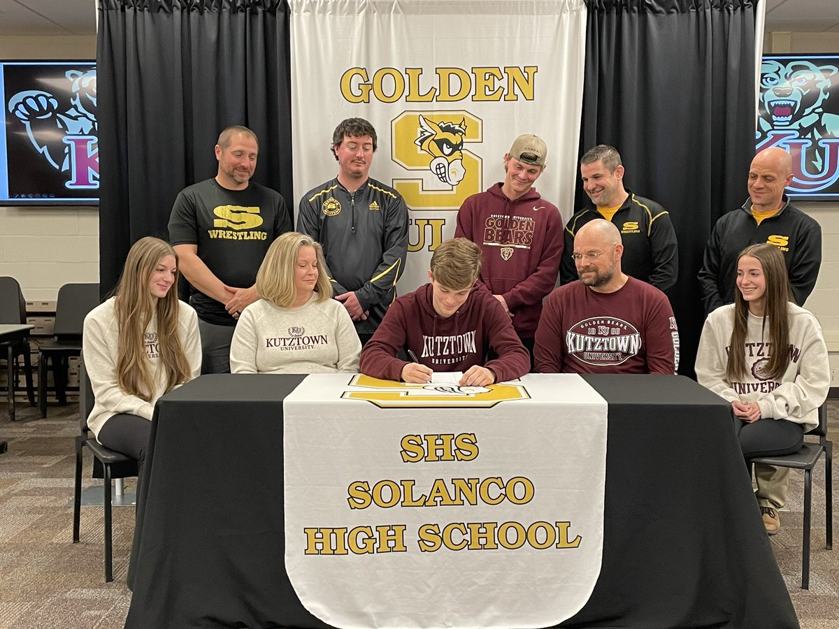 golden_mules's tweet photo. And this class keeps the commitments going! Congratulations to Jared Fulton on your commitment to Kutztown University to continue your wrestling and education careers. This makes 16 college bound athletes! @SolancoSchlDist @THESLCBLACKHOLE @coach_long5 https://t.co/isSJZrStke