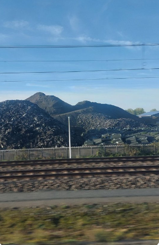Against_3G's tweet photo. @KathyGreening @SHPFC @PlasticsBeyond @mocoboe This artificial turf mountain range is in the Netherlands... it's so large that they've had to build a road to the top!

. https://t.co/LUgKfTJXAc
