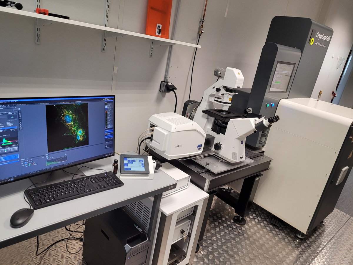Aurelien Dupont (@aurelienduponem) on Twitter photo Few weeks ago, our HPM Live µ (<a href="/CryoCapCell/">CryoCapCell</a>) arrived on MRic-TEM. Now, the LSM900 (Zeiss) dedicated to CLEM experiments has arrived. The first HPF tests have been done. More are coming next week. Soonish the results then, the CLEM experiments ! 🤓🤩 Few weeks ago, our HPM Live µ (<a href="/CryoCapCell/">CryoCapCell</a>) arrived on MRic-TEM. Now, the LSM900 (Zeiss) dedicated to CLEM experiments has arrived. The first HPF tests have been done. More are coming next week. Soonish the results then, the CLEM experiments ! 🤓🤩