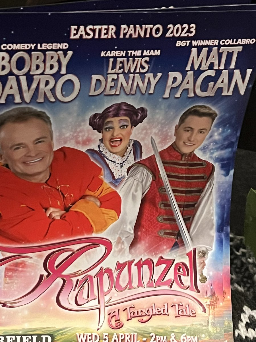 Ready and waiting for you @MattCollabro !!!  Panto ready!! ❤️❤️