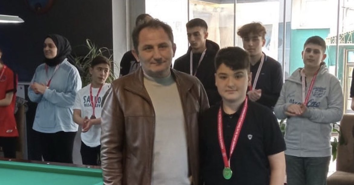 havza_gm's tweet photo. Okul Sporları 8 Top Amerikan İl Birinciliği Turnuvasında derece alan
 Ahmet Yıldız hocamızı ve öğrencilerini tebrik ediyoruz.
@kasapoglu @gencliksporbak #gsbgm @feyzullahdereci @gsb_samsun https://t.co/IsnhpSxwJS