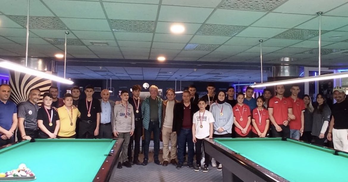 havza_gm's tweet photo. Okul Sporları 8 Top Amerikan İl Birinciliği Turnuvasında derece alan
 Ahmet Yıldız hocamızı ve öğrencilerini tebrik ediyoruz.
@kasapoglu @gencliksporbak #gsbgm @feyzullahdereci @gsb_samsun https://t.co/IsnhpSxwJS
