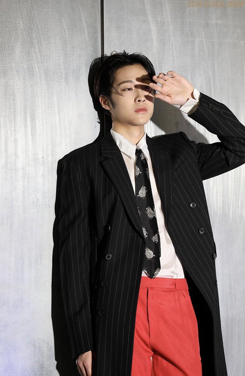 이 얼굴로 이런 사랑않할리업는말을 한다 또..