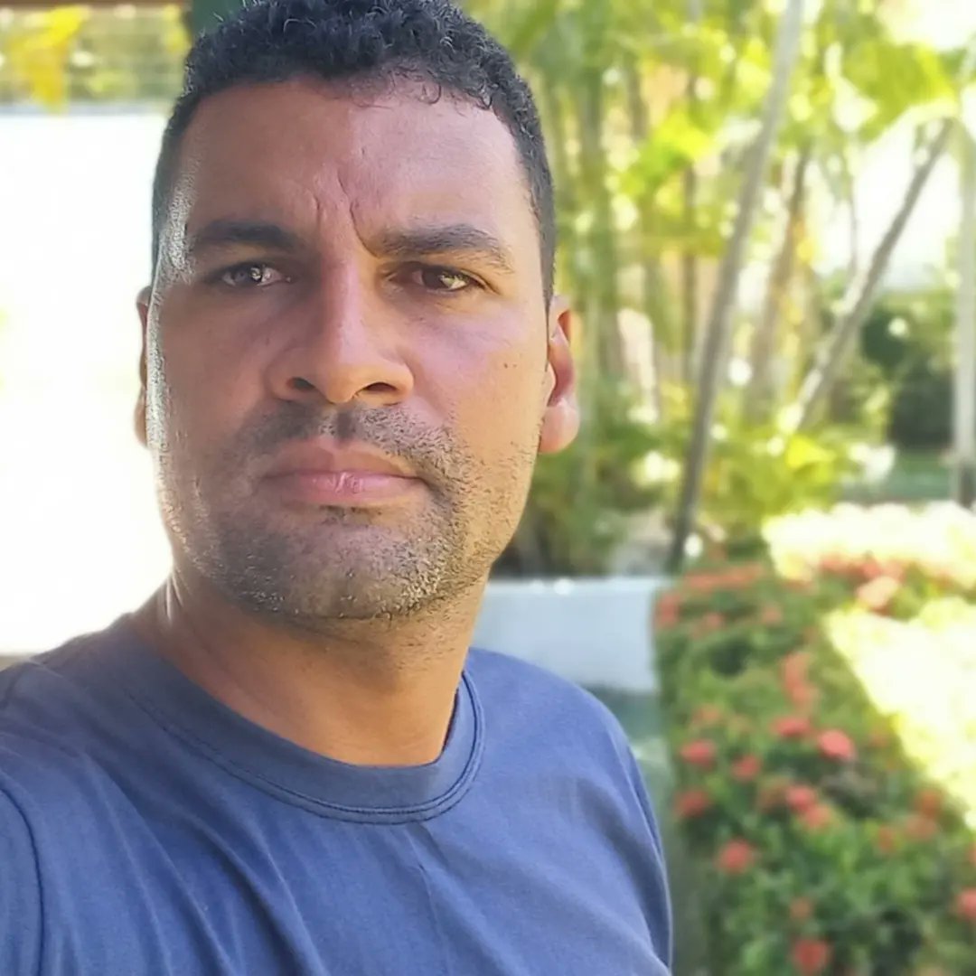 Sem filtro pra expressar minha sinceridade e minha simplicidade. Bom dia a todos