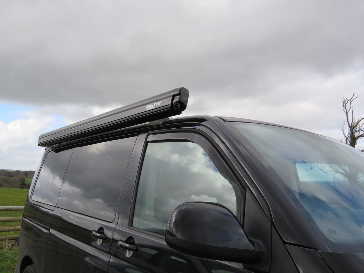 FlameConverts's tweet photo. Another day-another Fiamma F45s awning fitted to a beautiful black T6🔥
Perfect time to get one of these fitted ready for the Spring/Summer season🌞
Fancy adding to your van?  Give us a call ☎️01761 233845 https://t.co/pvXYFqKNm0