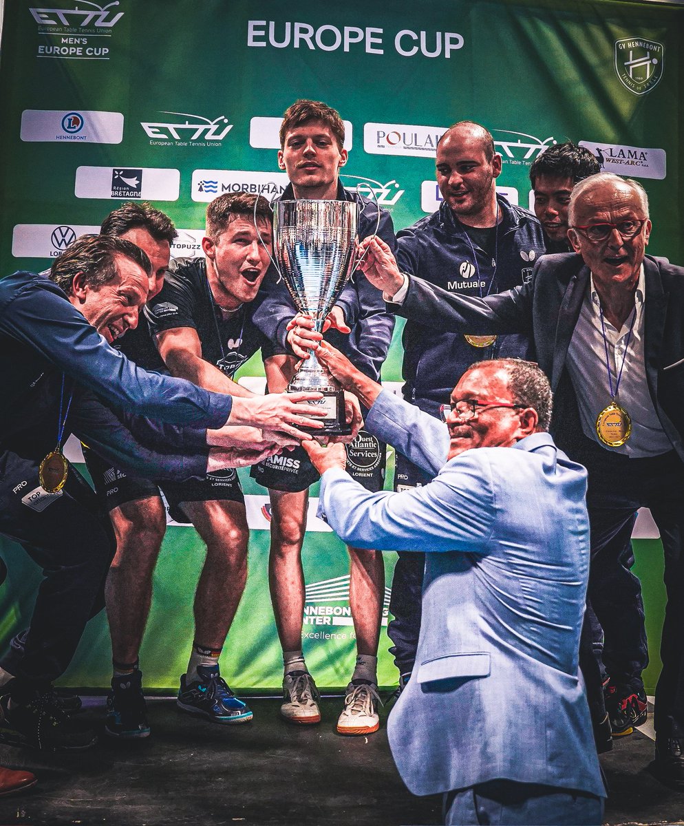 BPerrel's tweet photo. Quel plaisir d'être photographe d'une équipe double Championne d'Europe ! 🏆🏓

@GVHTT 
#hennebont #gvhtt #tennisdetable #bzh #bretagne #famille https://t.co/FKy3Um8sFl