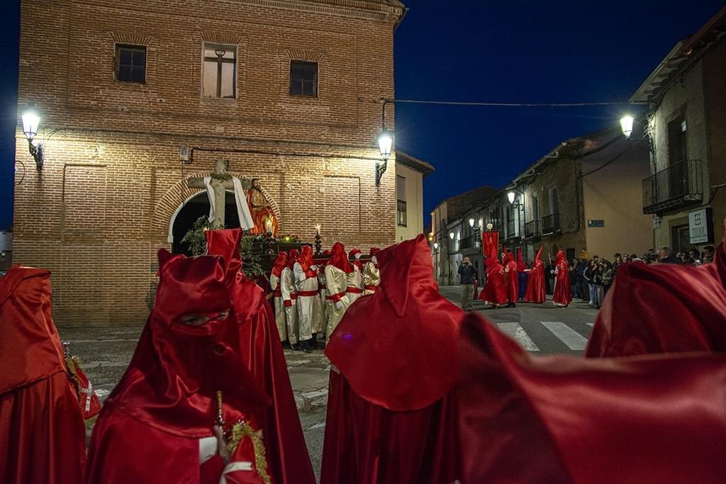 Semana Santa 2023 Nava del Rey
🕯MARTES SANTO🕯 

📅 4 de abril 2023
✝️ 𝙋𝙍𝙊𝘾𝙀𝙎𝙄𝙊́𝙉 𝘿𝙀 𝙇𝘼 𝙑𝙀𝙍𝘼 𝘾𝙍𝙐𝙕

#ssantanavadelrey23 #Veracruz #NavadelRey #VenAVerme #eccehomo #atadoalacolumna #oracionenelhuerto