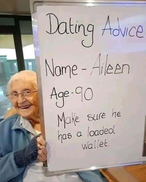 We just had to share these photos of elderly people giving dating advice. We’ll definitely have to try this with our clients at the centre! #dementia #Alzheimers #caresector #socialsector