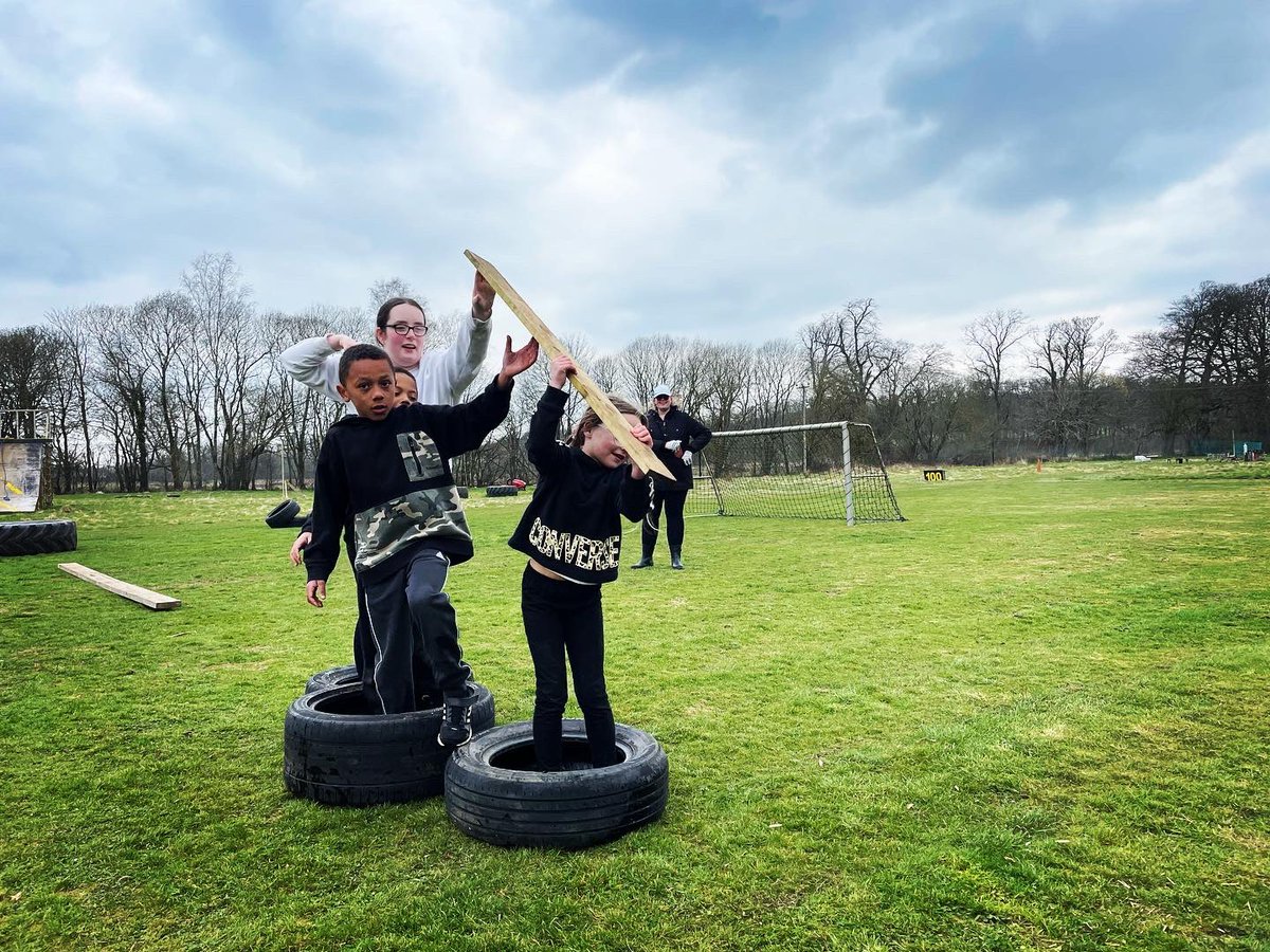 scottishassault's tweet image. Team building day at SAC Ayrshire yesterday with this fantastic group coming along to our command task and assault course! Well done team great effort throughout 💛

@NAActiveSchools 

#scottishassaultcourses #teambuilding #easteractivitiesforkids