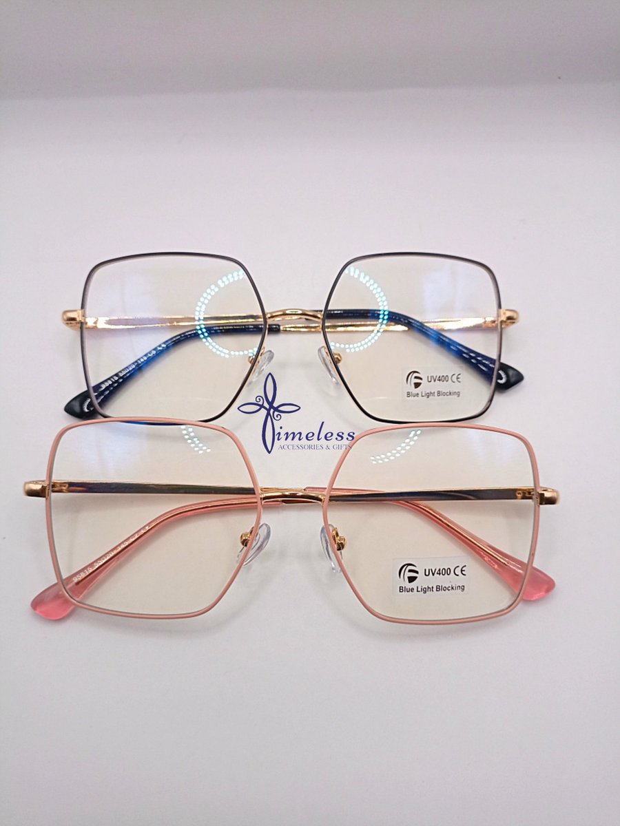 timelessnig's tweet photo. How will you prefer to rock this?
As a shade or as blue light blocking glasses?

Grab any of these double lens beauties for 7000.

Comes with a case and lens wipe.

Seller's location: Abia State

Nationwide doorstep delivery 2500 - 3000 depending on your location https://t.co/jW72ydgMyB