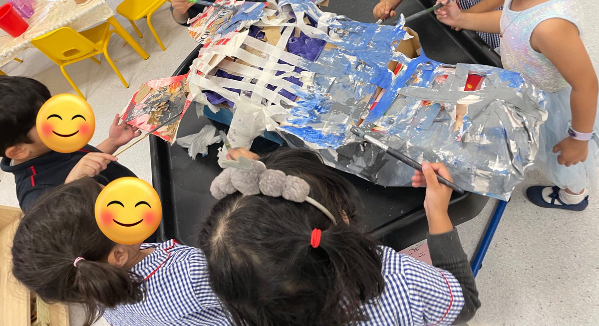 Sreeemjay's tweet photo. Worked on HPL long project around UAE Mother’s Day hence a related theme to save the baby whale who was lost and was away from mommy whale . The hook have a deep impact on learning as this brings enthusiasm and excitement. They later wrote a poster to help sea creatures #HPLedu https://t.co/45YOZiK1eY