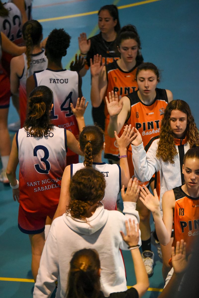 Pintobasket's tweet photo. Y más y más.
Fotazas de algunos de los partidos de Pintobasket en Gandía.
Hoy, acaba el Torneo ¡A darlo todo!
Fotos Iván Atance
#SomosPinto
#SomosPintobasket
#30años #baloncesto #Madrid #Pinto #torneo #formación
#gandía #basketcupgandia #qlsport
@basketcupgandia
@QLSPORT_ https://t.co/m8grsUp8Df