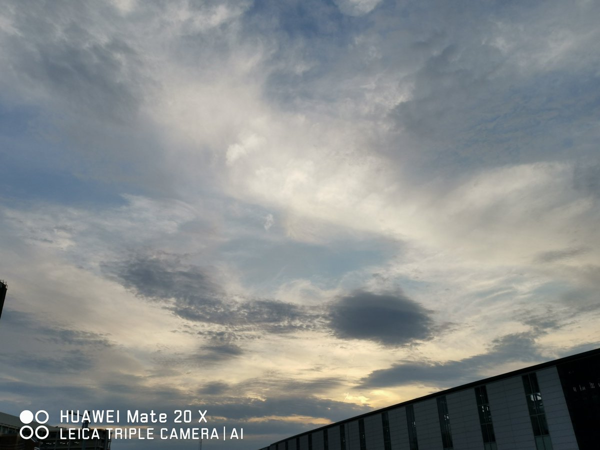 WerthLeon1's tweet photo. #イマソラ
#Mate20X https://t.co/QfqSbdtVH8