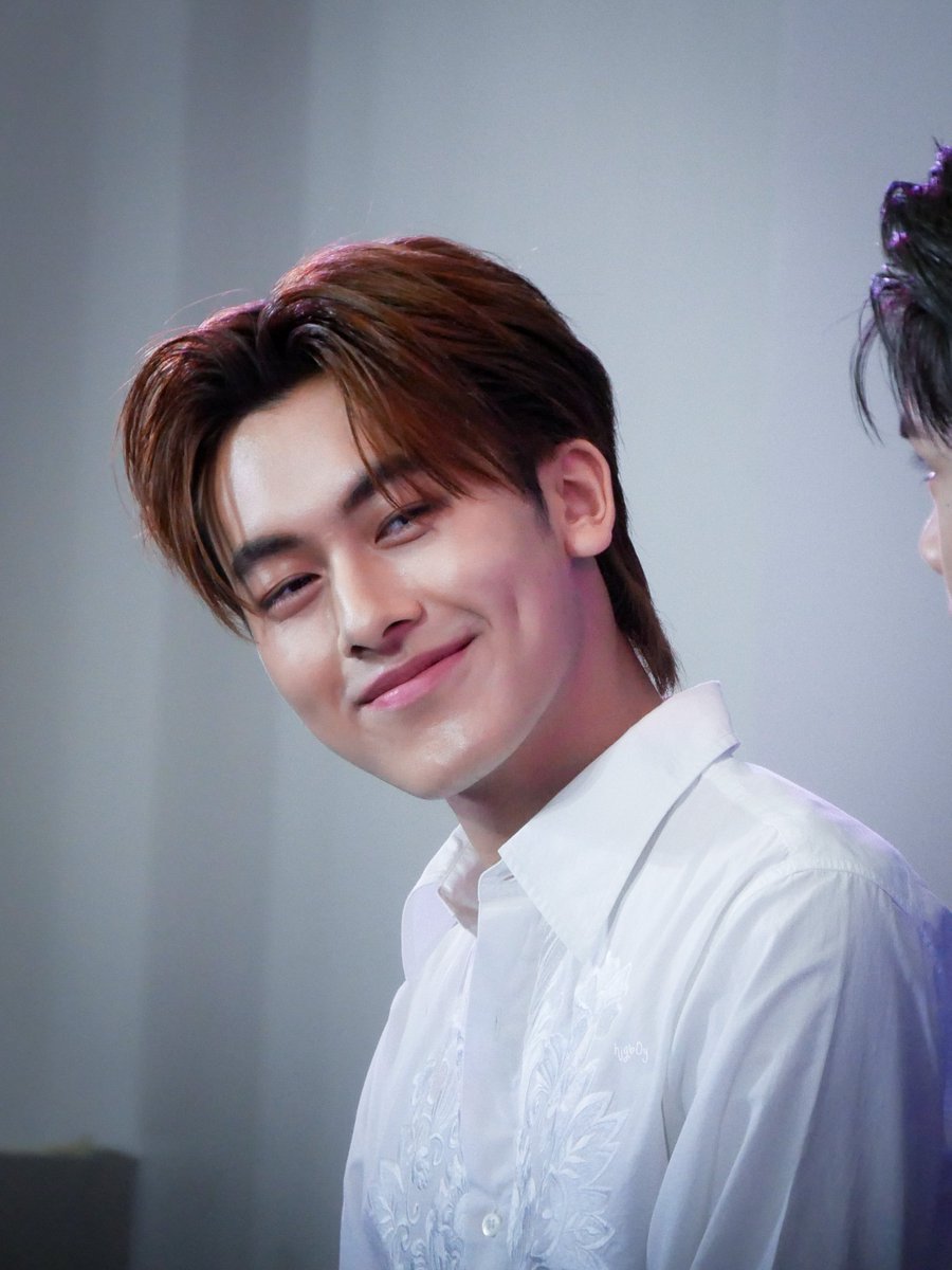 จังหวะตกหลุมรัก เป็นอย่างนี้

૮ #PROXIEth ˏ #PROXIEGorn ა