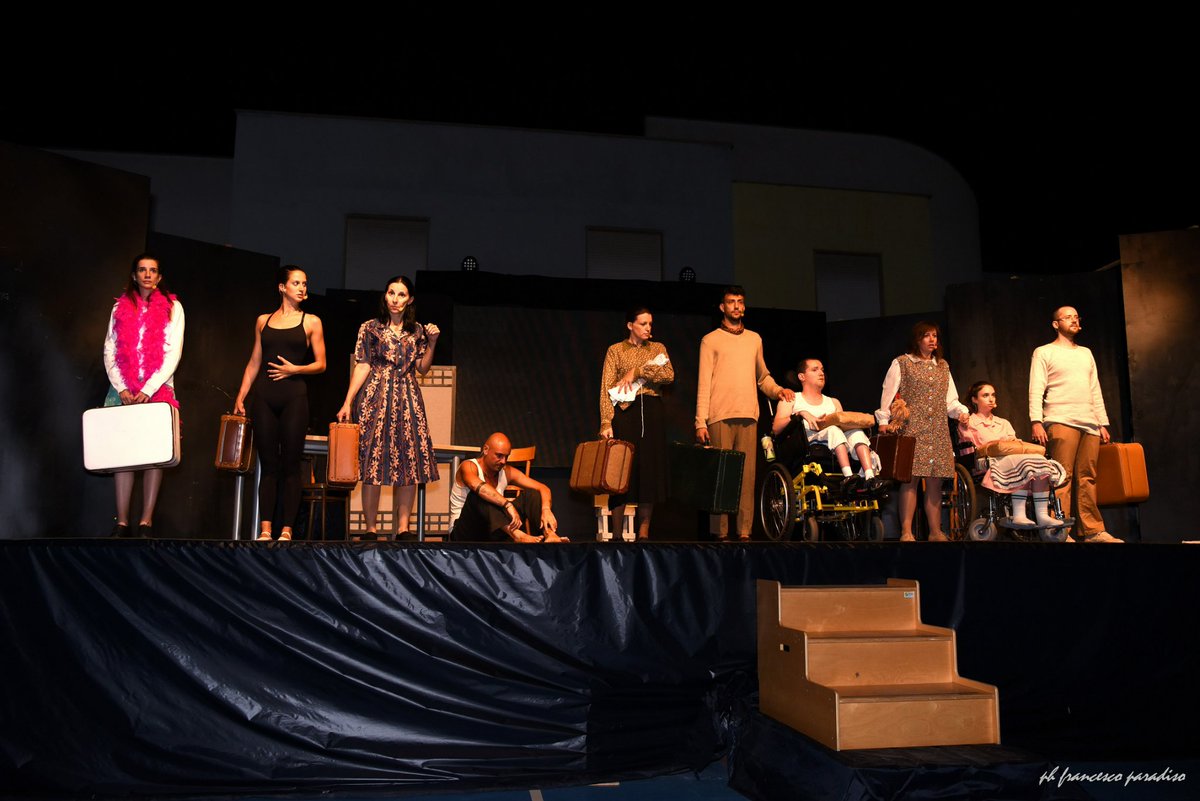 Giullare_Trani's tweet photo. Loro sono pronti a partire per il #festivalilgiullare... e voi? 

Entro il 14 maggio ci si può candidare con la propria compagnia teatrale - INFO: https://t.co/KZUxzhFLTO

#ilgiullare #controognibarriera #trani #teatro #welfareculturale https://t.co/SDOoDsn9EZ