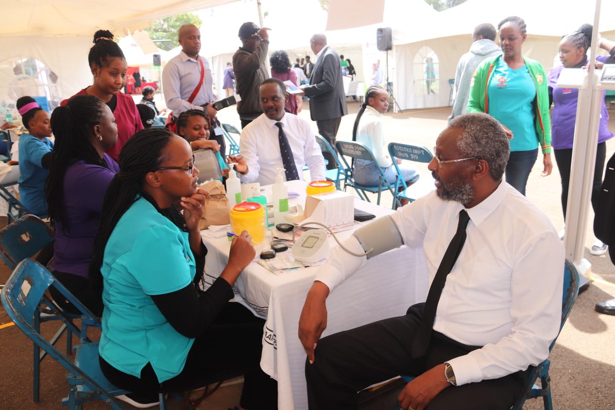 NyabokeOprah's tweet photo. Prof. Stephen Kiama @vcuonbi getting a blood pressure check up at the free medical camp @uonbi graduation square.@materkenya @AarHospital #weareuon #uoncares #CSRweek https://t.co/QcqBEBhjaU