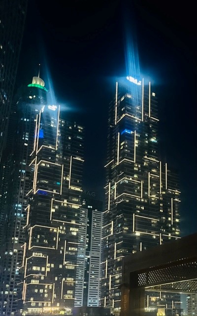 Sandstone_UK's tweet photo. After finishing our business tour of the Far East, we headed home via Dubai for a final few days of seminars and networking events. Special thanks to all that attended our sessions in Hong Kong, Singapore and Dubai. We hope to visit again very soon. https://t.co/YGwaChXgrC