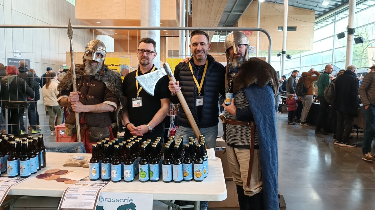 norm_hand's tweet photo. Le 7ème salon de la bière artisanale normande était top ! L'occasion d'échanger avec les visiteurs, exposants et curieux enthousiastes. Les photos arrivent au compte-goutte. 
#beer https://t.co/XWD2d8dD0q