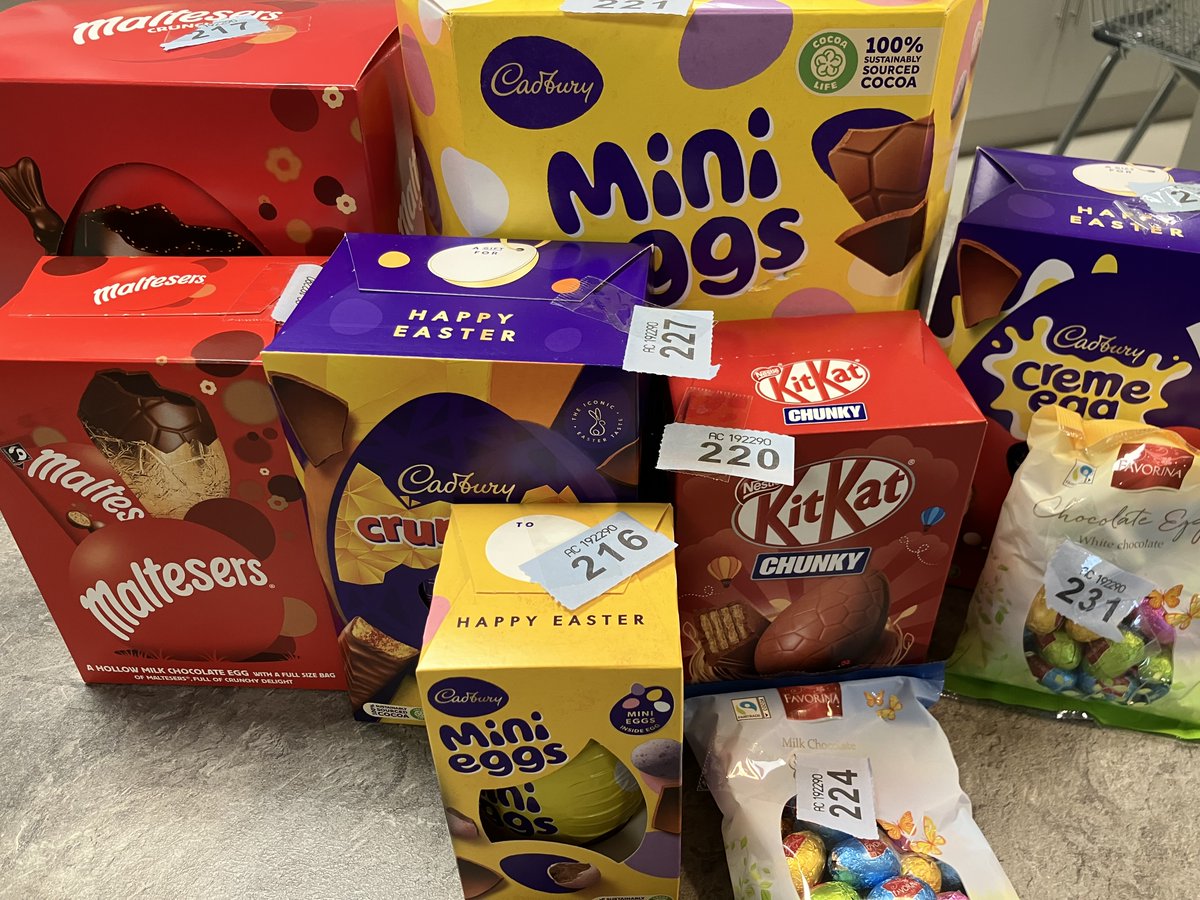 mediacityhub's tweet photo. Our #CommunityFoodStore is open today until 2pm for all current members. We've got all our usual lovely fresh, frozen and ambient food plus some extra Easter goodies too! Huge thanks to @apadmi for the generous donation of Easter treats! #Salford #OasisUK #Community #Ordsall https://t.co/J3y8crR4EG