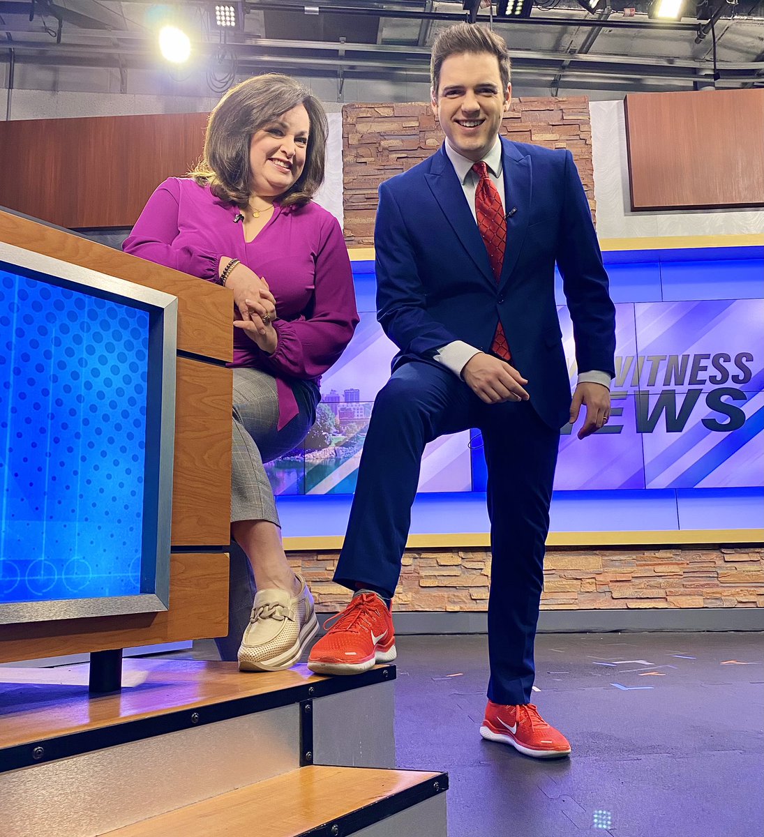 JeniferMcWV's tweet photo. 👟👟We’re ready for #NationalWalkingDay @AnthonyWCHS
#WCHSTV https://t.co/nYaROAodHA