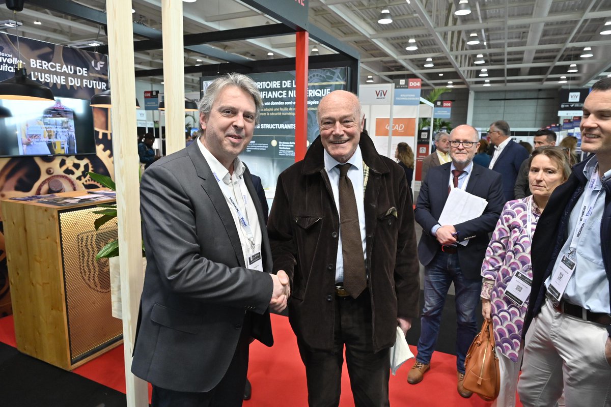 vivindustry's tweet photo. Nous avons le plaisir d'avoir le président de la Région @NvelleAquitaine, @alainrousset présent sur le salon @vivindustry à Bordeaux ! 🏭 🤝🎤

#innovation #usinedufutur #politique #proximité #engagement https://t.co/O1VfbQ56fV