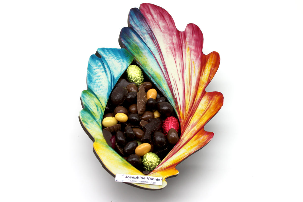Aile colorée garnie d'un assortiment de pâques !
Réalisation issue d'une requête sur Midjourney
🍫 🍫 😜 🤪 🥚🤖
.
chocolats-vannier.com/produit/aile-t…
.
.
#ChocolateLover #Chocolate #Chocolat #ChocolateAddict #paris #art #gourmand #pâques #easter #aile #wing #midjourney