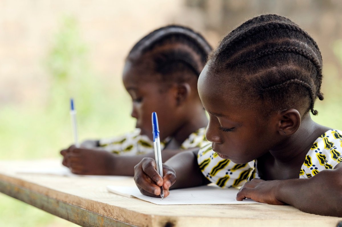 #ECA is stepping up its capacity to advance peace and security in West and Central #Africa. Insights from our latest report explore ways to promote lasting solutions to conflicts in the two sub-regions: repository.uneca.org/handle/10855/4…