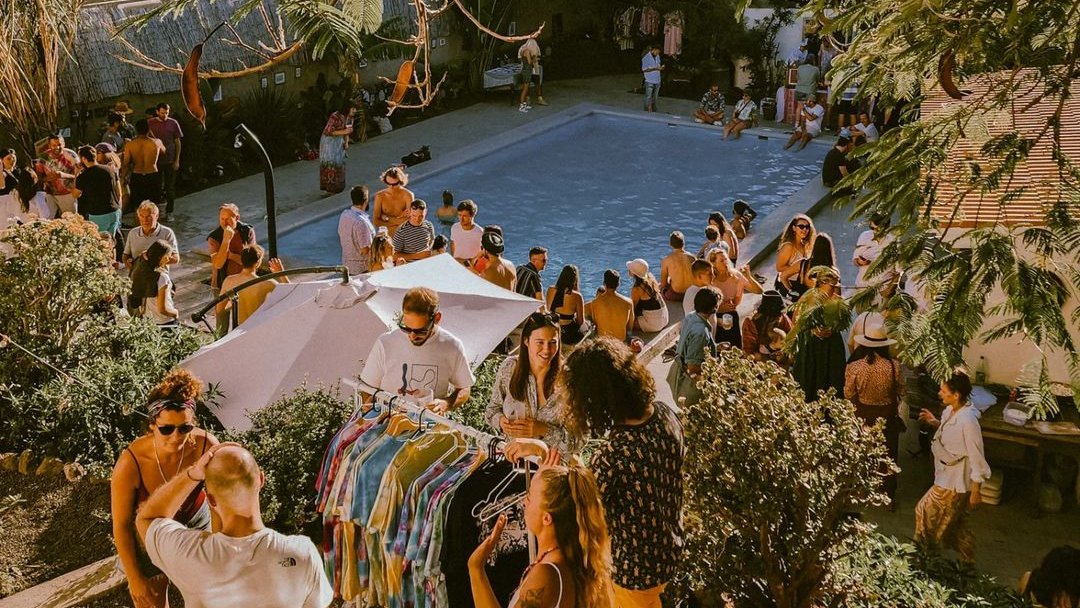 tfeworkplay's tweet photo. This is how welcomed the spring at @marayacoliving!

A day by the pool, art exhibition, music and a large part of the Tenerife nomad community full of energy and eager to discover the island...🏝️🏊‍♂️🎵

More info:
📲+34 922080769
📧 info@tenerifeworkandplay.com

📸: @marayacoliving https://t.co/XQRf1iUxtv