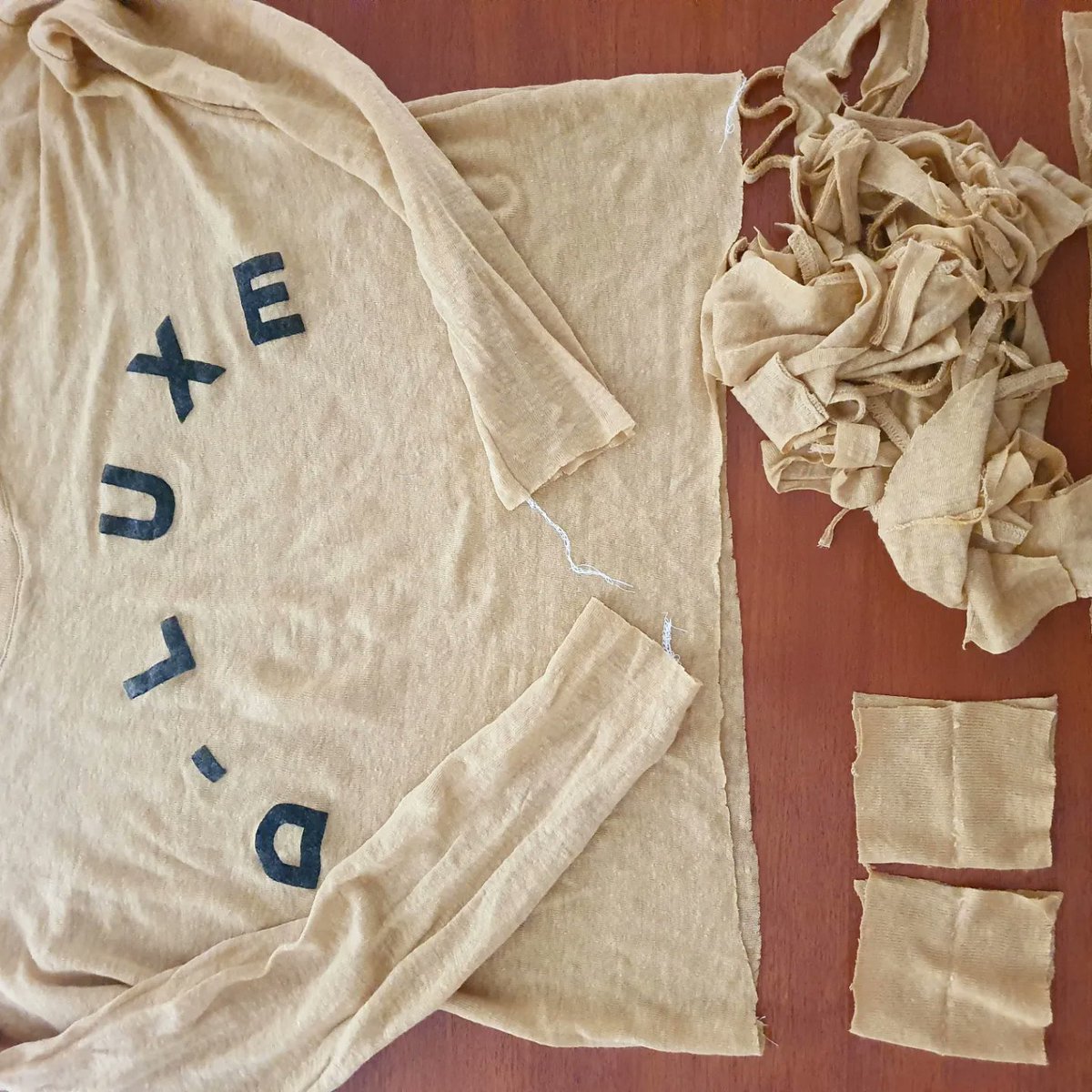 MendItAussie's tweet photo. Perfectly imperfect refashion. Keeping Tania Austin's design in circulation. #CircularEconomy #textiles #reuse #decjuba #design https://t.co/qIimERrPBg