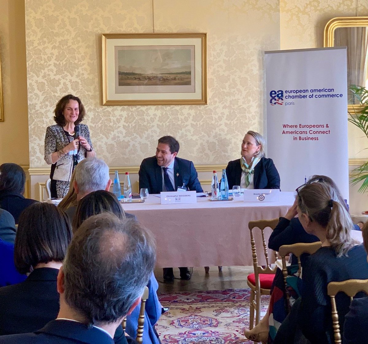 #WILPresident Thaima Samman kicks off moderation of today’s debate on France-US relations featuring @cjweissberg and Brooke Bennet, hosted by <a href="/EaccParis/">EACC</a>. Great to be surrounded by WIL #Members, #Talents &amp; #Fellows for this special event with @_Globalwin. #connectingwomen