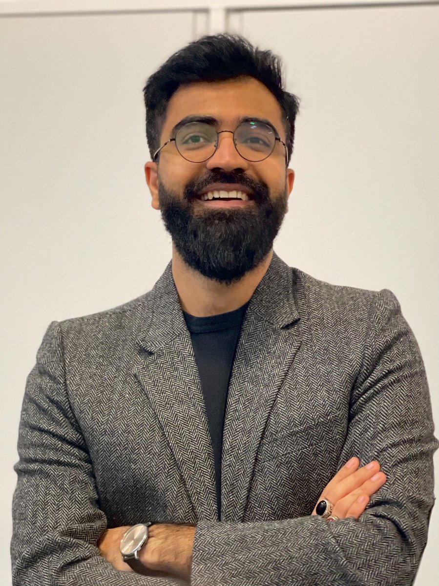 AajNewsEnglish's tweet photo. Pakistani writer shortlisted for Commonwealth Short Story Prize. ✍️
"I am shocked and full of so much gratitude to have made it this far," writer @usamalali_ said.
🔗https://t.co/HF8WmNRy9O
#commonwealth #shortlisted #Pakistaniwriter https://t.co/CTcVbQARYK
