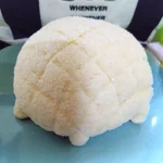 まるで亀の甲羅？メロンパンを買ってみたら!
