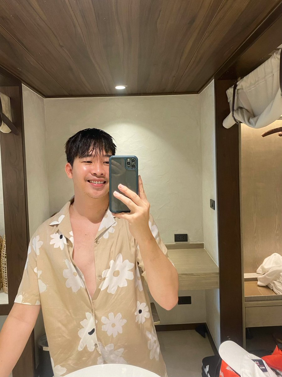 BENNEFRANK13's tweet photo. 💡 ถ้าเธอชอบผู้ชาย ลายดอก เรามีให้หลายดอกนะ 🤍🌼 https://t.co/zJS4hzHAjI